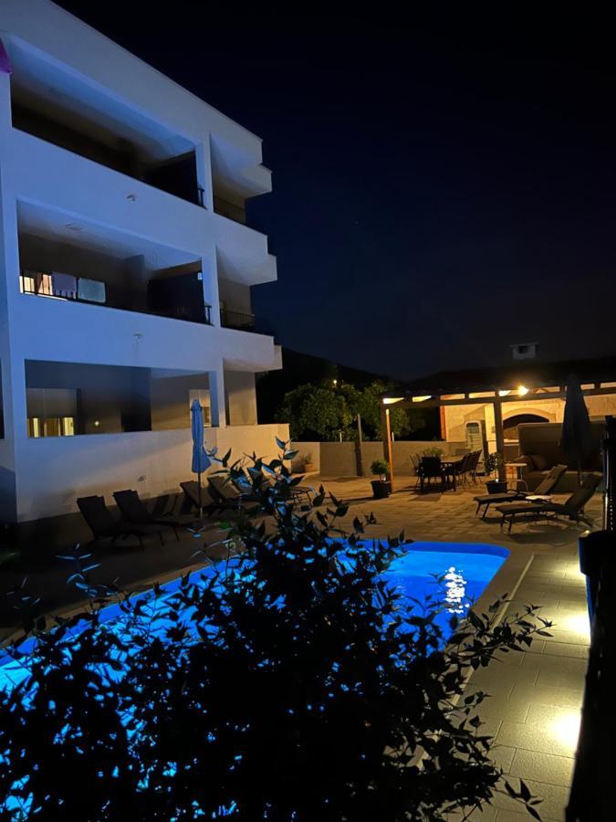 Villa Apartments Aa 1 Trogir Exterior foto