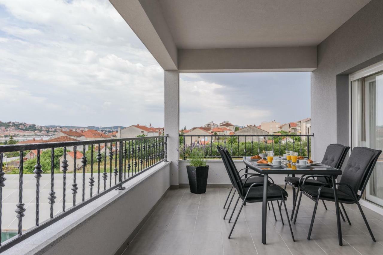 Villa Apartments Aa 1 Trogir Exterior foto