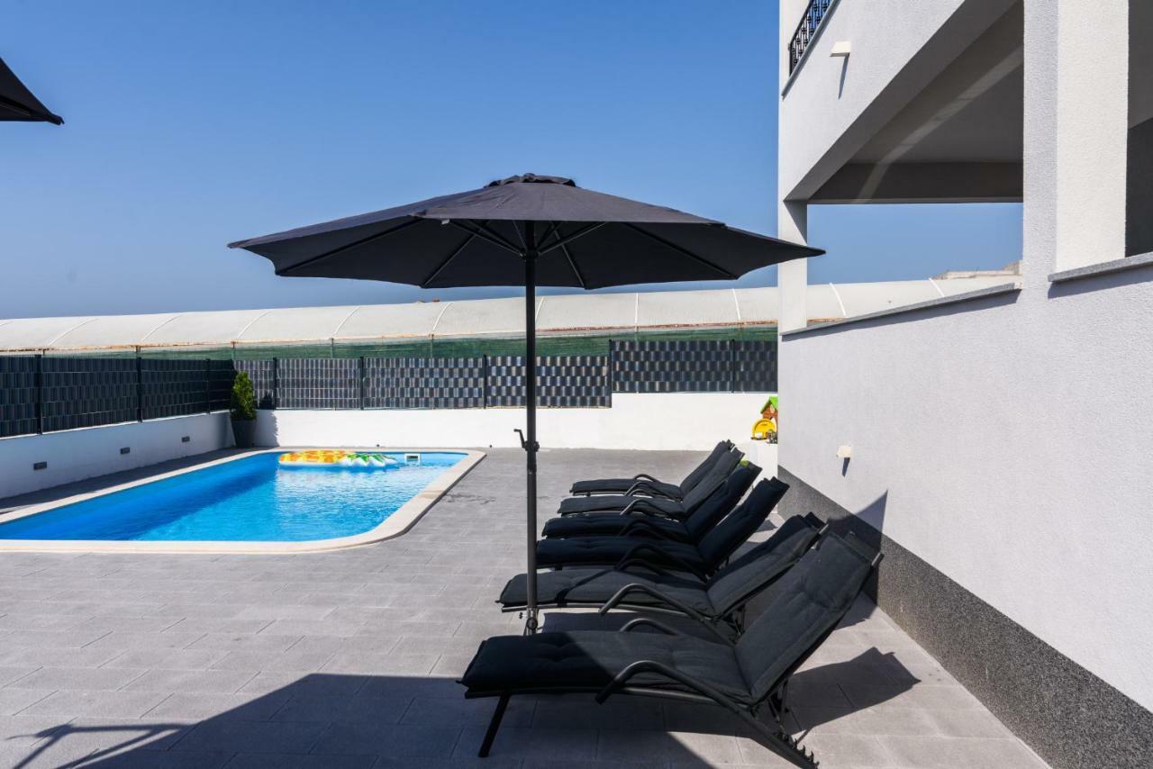 Villa Apartments Aa 1 Trogir Exterior foto