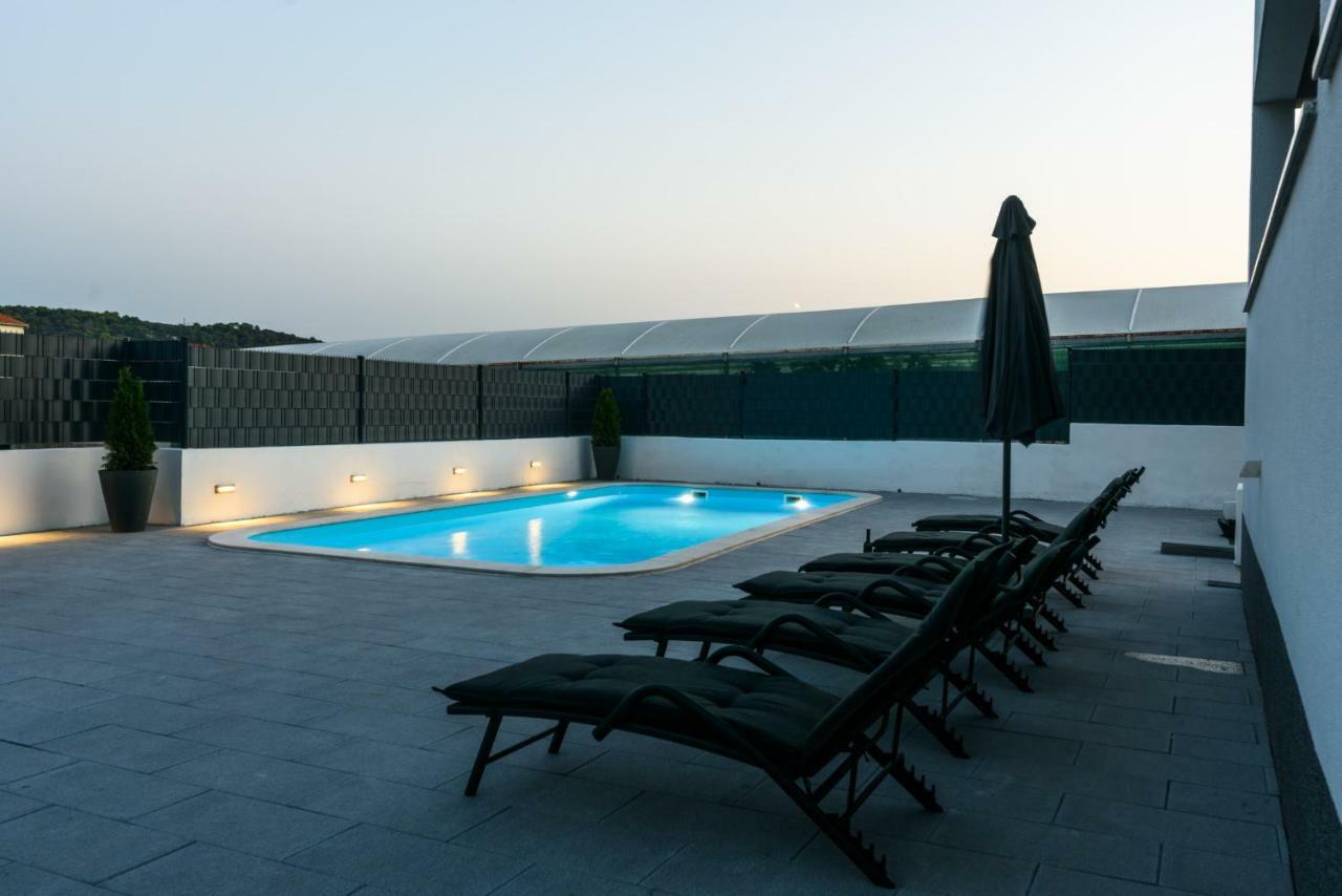 Villa Apartments Aa 1 Trogir Exterior foto